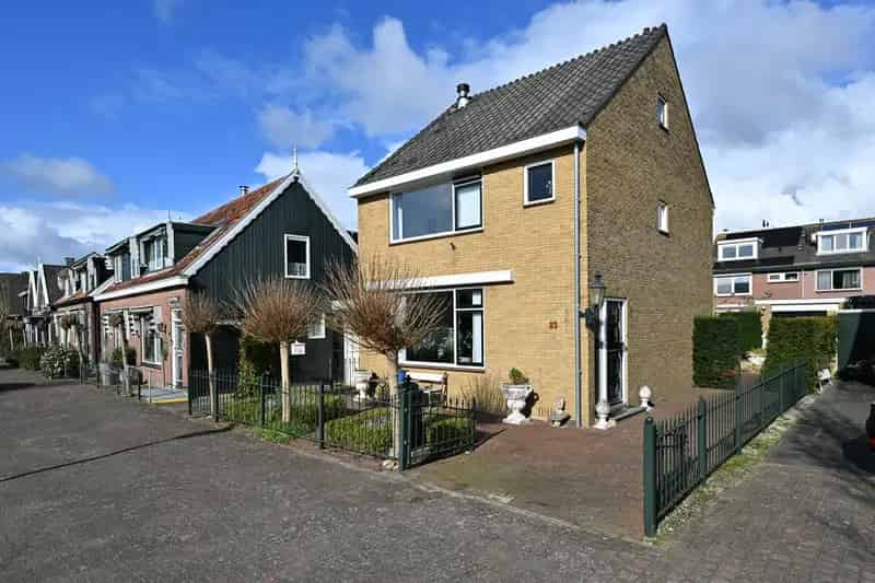 Vrijstaande woning Wormer 4 slaapkamers grote tuin garage