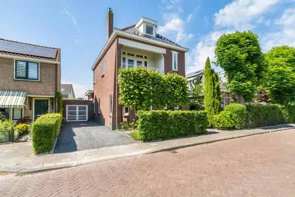 Gerenoveerde Villa met Energielabel A++ Wassenaar