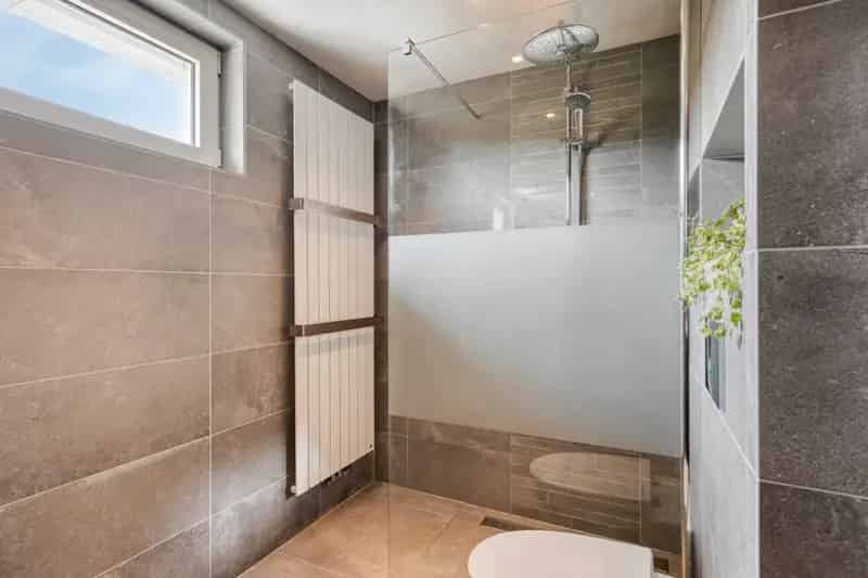 Te Koop Royale 2-onder-1-kapwoning Mierlo 5 slaapkamers 153m2