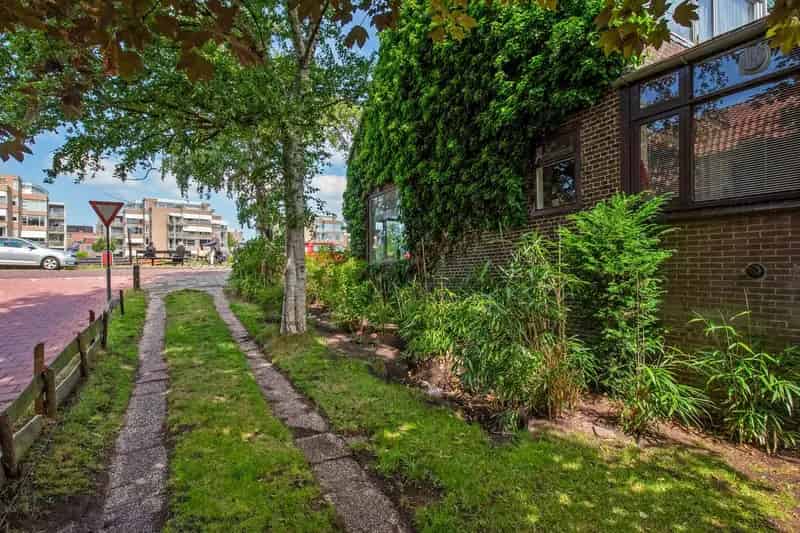Huis te koop Leidsekade unieke locatie vrij uitzicht op de Vliet