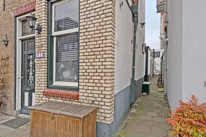 Huis te koop Steenstraat Schiedam gerenoveerd 47m2