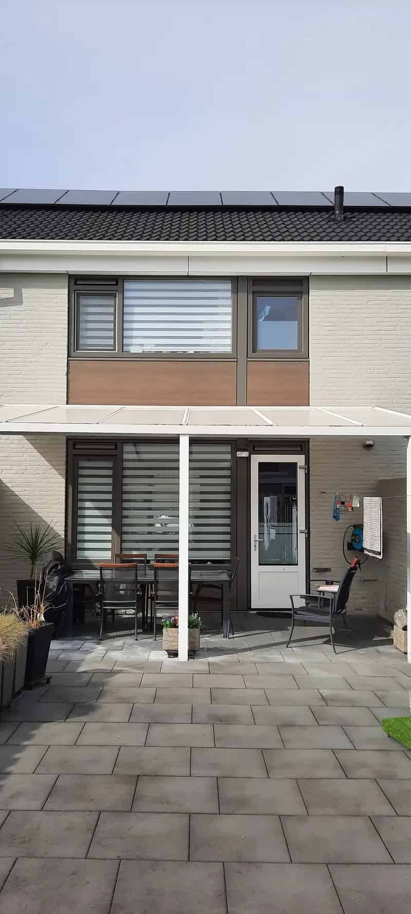 Zolder met aluminium overkapping