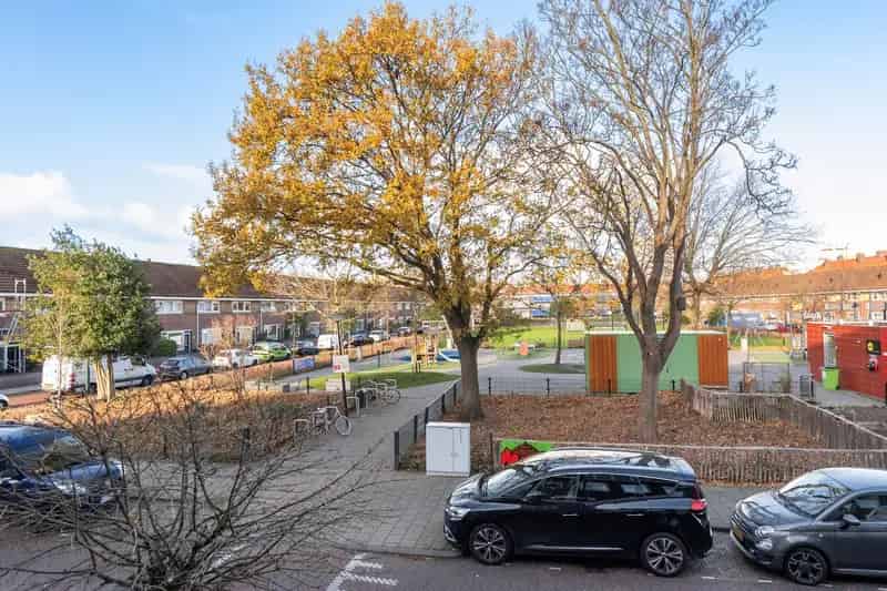 Appartement te koop Loosduinen: Dubbele bovenwoning met vrij uitzicht