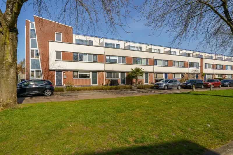 Dakterraswoning 4 slaapkamers Almere Filmwijk Zuid