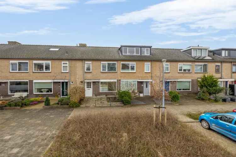 5 Slaapkamers Eengezinswoning Zwanenburg
