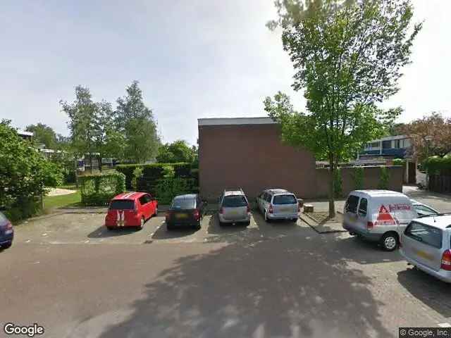 Tussenwoning Emmen 97m² Nabij Bushalte School Snelweg