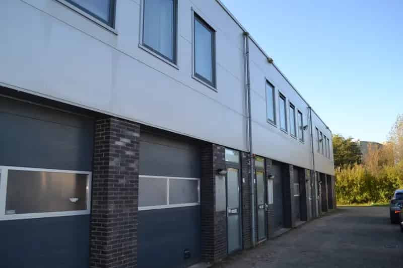 Bedrijfshal Almere te huur 100m²