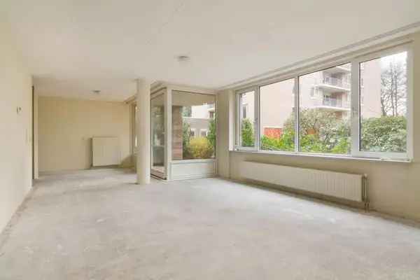 Ruim 3-kamerappartement 55+ Amersfoort Parkflat Lichtenberg