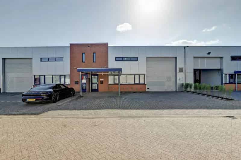 Bedrijfshal te Koop Wierden 765m²