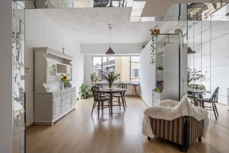 Woning Te Koop in Den Haag, Zuid-Holland