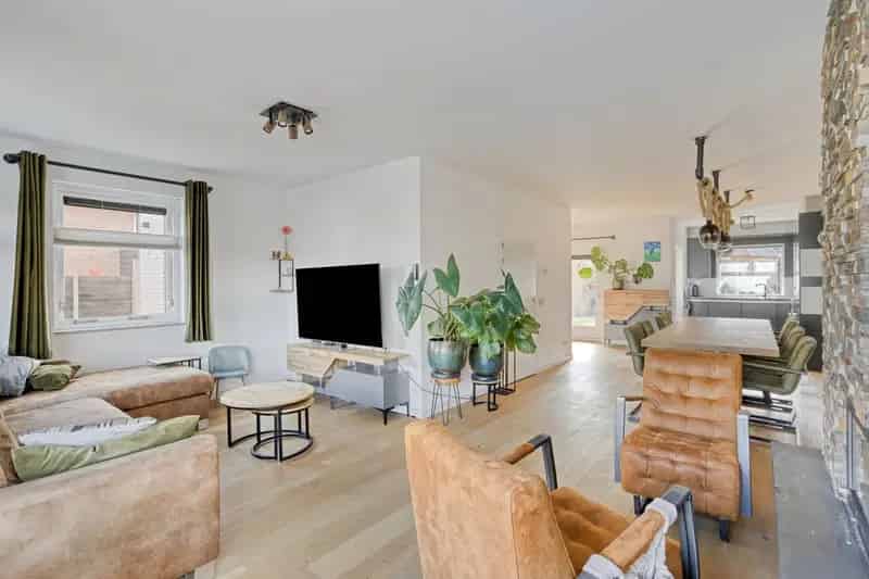 Huis te koop Hoogland 6 slaapkamers luxe badkamer