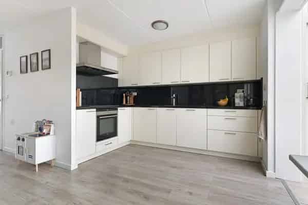 Gezinswoning 4 slaapkamers tuin serre Claverveld