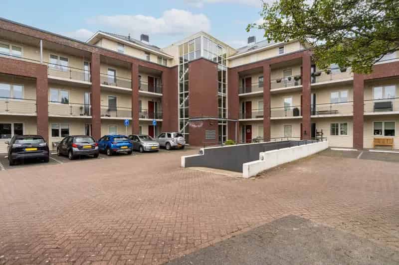 Appartement te koop: Ossenwaard 52 4261 MB Wijk en Aalburg 