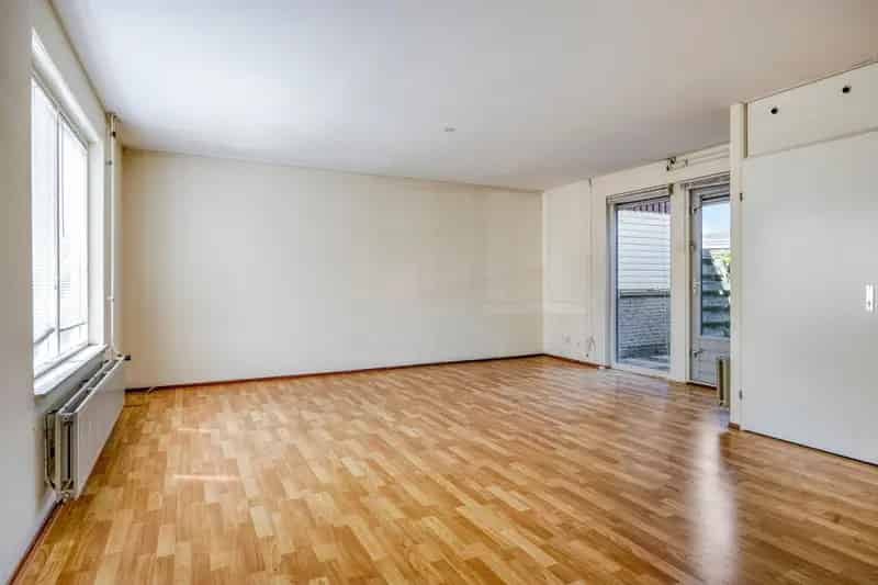 Huis te koop Almere: Ruime hoekwoning voor starters