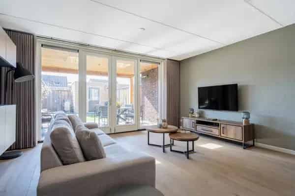 Moderne Energiezuinige Woning Borne 2022 Instapklaar