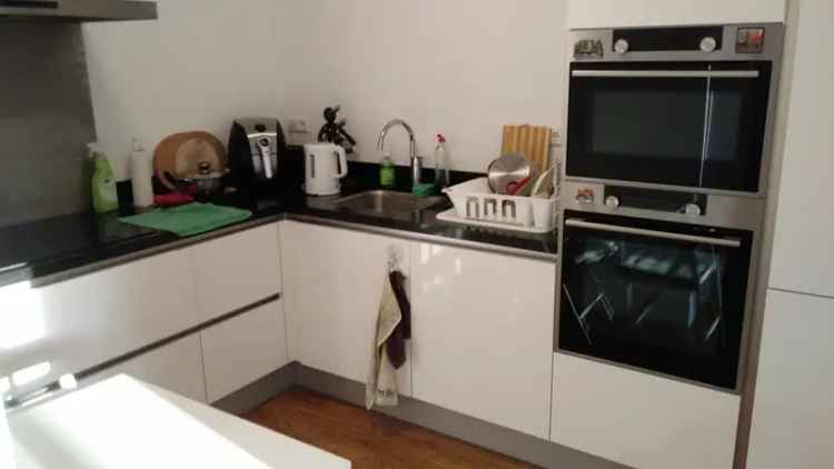 Kamer Amsterdam Noord Station - 6 maanden minimale huur