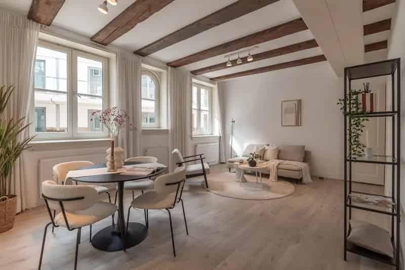 Appartement Amsterdam Centrum 52m2 gerenoveerd eigen grond
