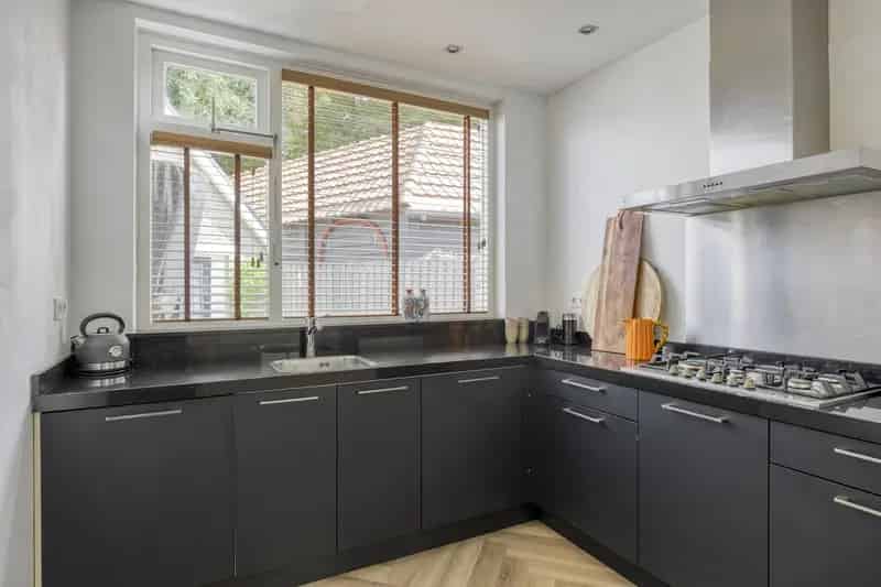 Jaren 30 woning te Apeldoorn: Gemoderniseerd en Instapklaar