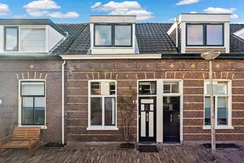 Huis te koop Anna Beijerstraat Delft 3 kamer woning tuin