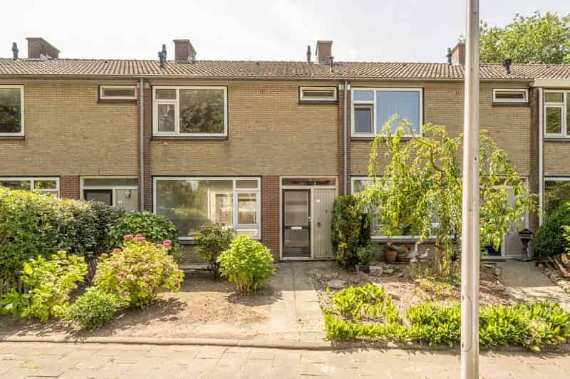 Huis te koop Schenkeldijk 3 slaapkamers tuin berging 86m2