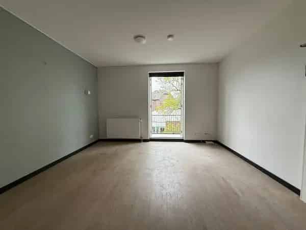 Studio Utrecht Biltstraat 27m2 Balkon Luxe Keuken Badkamer