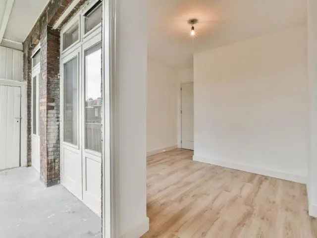 Te Huur: 2-Kamer Flat Amsterdam West 45m2 Ruime Tuin