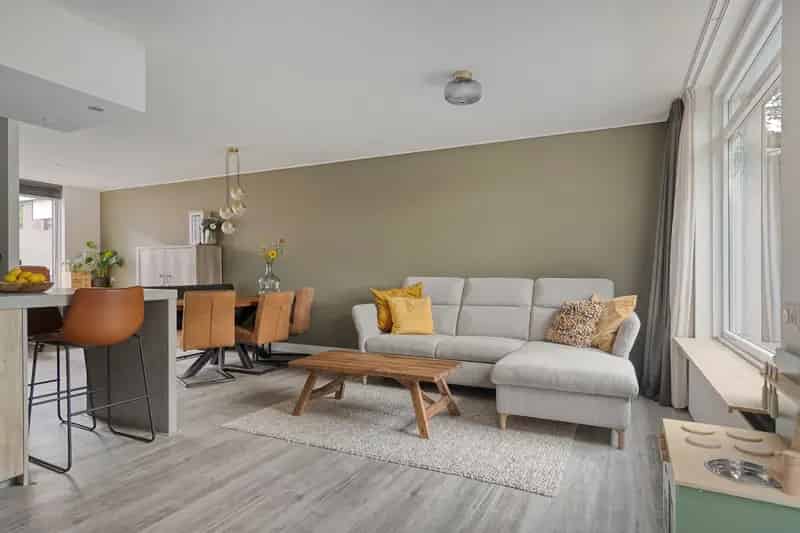 Huis te koop Amersfoort: Instapklare 3 slaapkamer woning met tuin