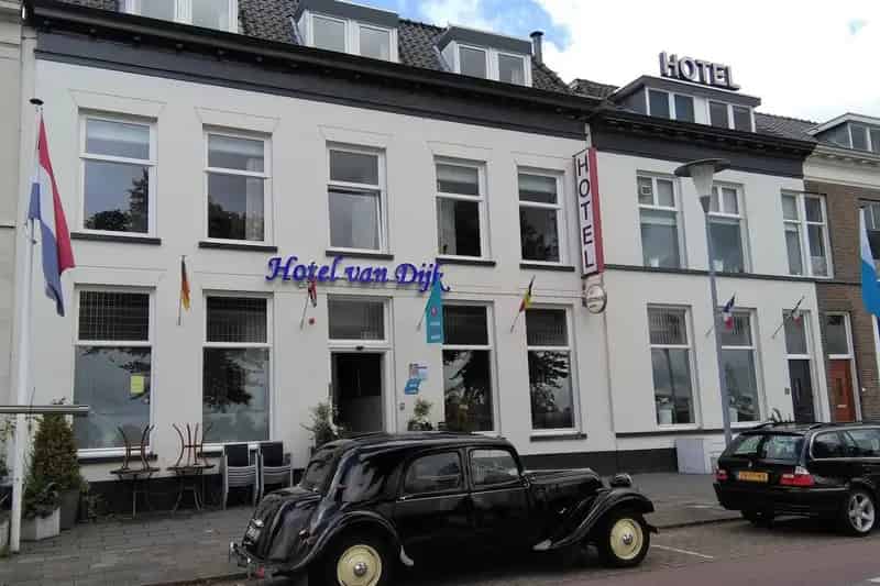 Hotel te Koop Kampen: Rijksmonument met Bedrijfswoning