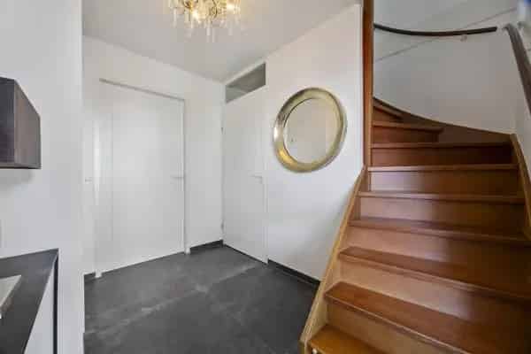 Instapklare Vrijstaande Woning in Rustige Groene Buurt