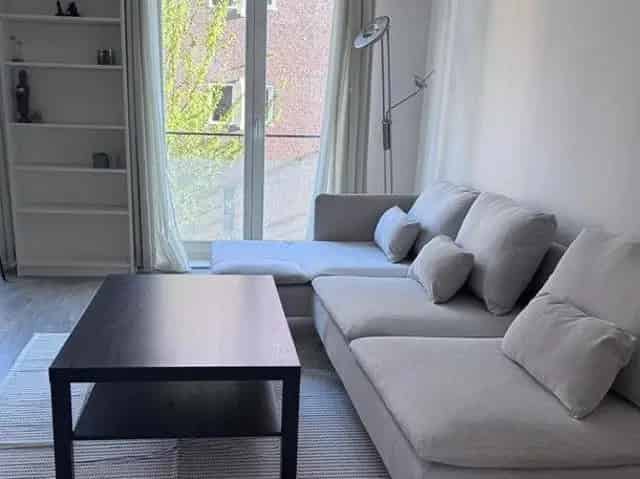 Modern 1-Slaapkamerappartement te huur in Amsterdam