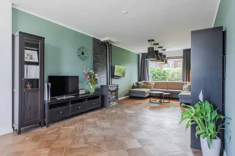 Huis te koop Berkel-Enschot: Ruime woning 4 slaapkamers grote tuin