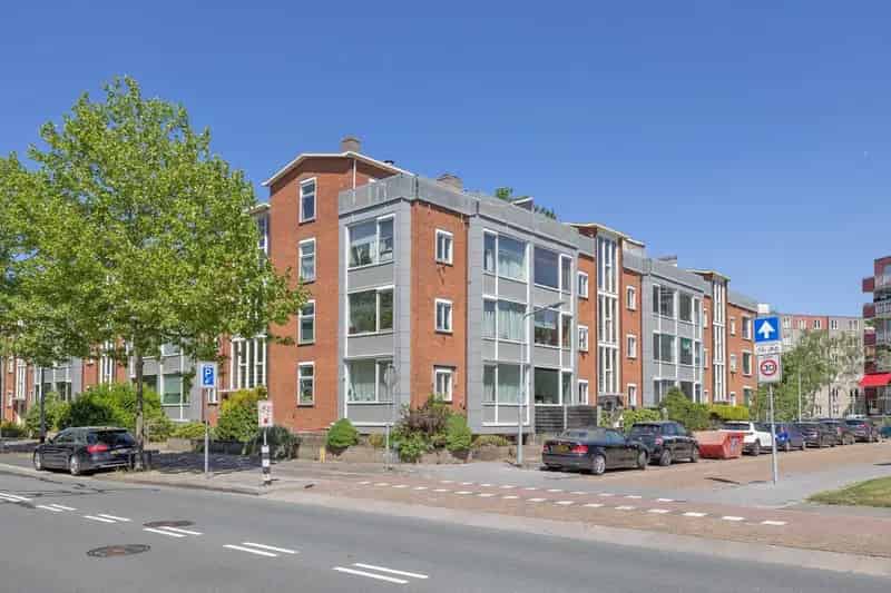Appartement te koop Hilversum 2 kamers ruim dakterras