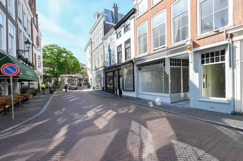Winkel te Huur Denneweg Den Haag 71m2 Gerenoveerd A+