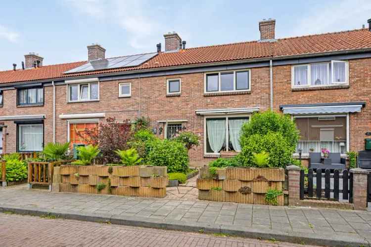 Huis te koop Arnhem Kervelstraat: Ruime tussenwoning met tuin