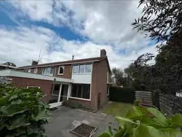 Te Huur: Ruime Hoekwoning Haren 3 Slaapkamers Stenen Garage