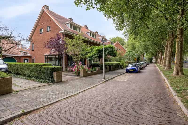 Royaal Herenhuis Delft 5 6 Slaapkamers Garage Tuin