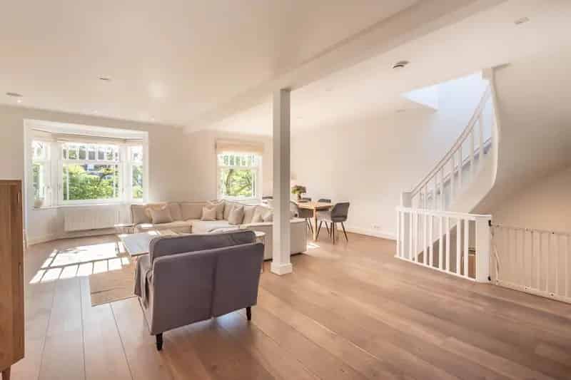 Amsterdam Zuid Ruime Bovenwoning 3 Slaapkamers Dakterras 128m2