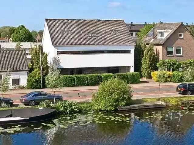 Luxe Loftwoning 520m2 Aan Het Water Badhoevedorp