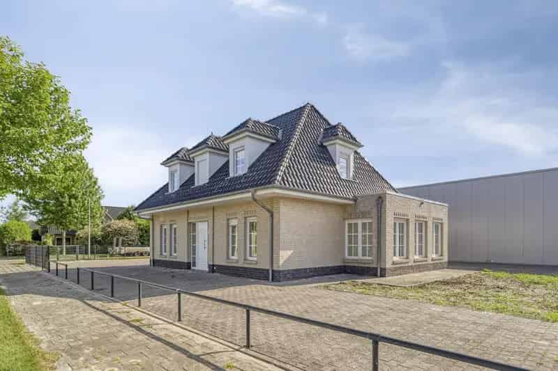 Bedrijfshal Hoogeveen | Zoek bedrijfshallen te koop: Buitenvaart 2119 7905 SW Hoogeveen 