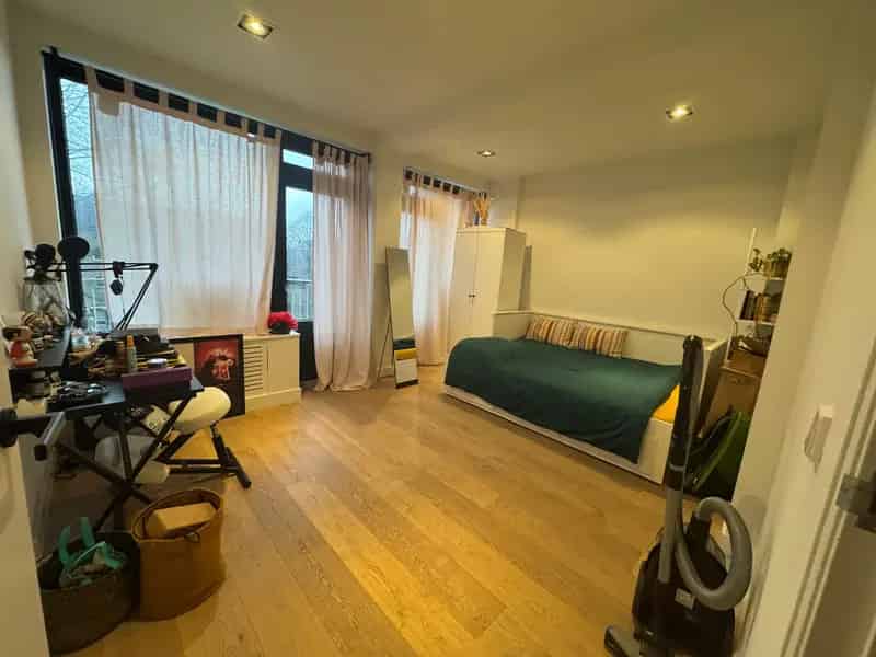 Kamer te Huur Buitenveldert Nabij Openbaar Vervoer