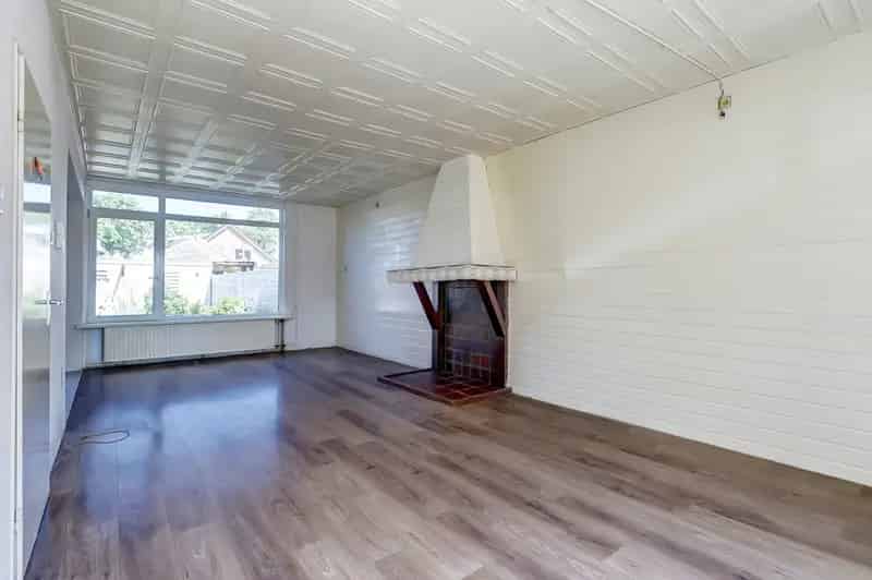 Tussenwoning met opknapmogelijkheden 3 slaapkamers Emmer Erfscheidenveen