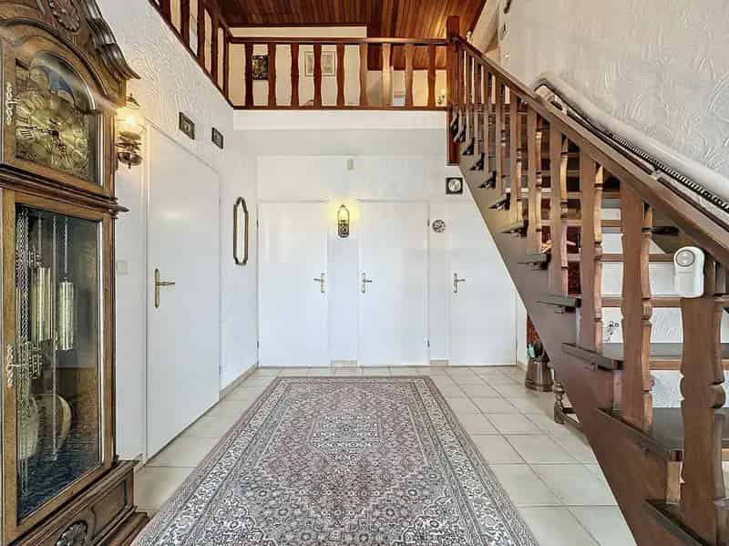 Ruime woning te Sluis met 4 slaapkamers en garage