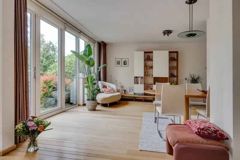 Tweekapper Leusden: Ruime woning met 4 slaapkamers en royale tuin