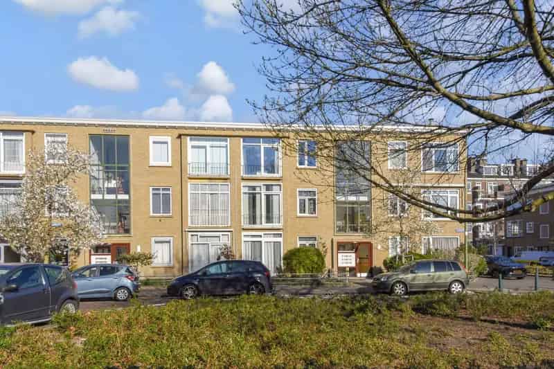Appartement te Koop Den Haag 3 Slaapkamers Balkon Eigen Grond