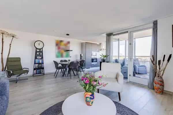 3-kamer appartement Floriande Hoofddorp