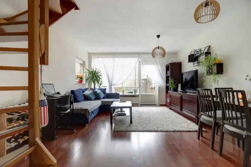 Huis te koop Hoogvliet: Instapklare woning met tuin nabij Oudelandsepark