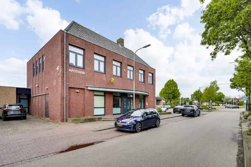 Belegging Neer Kantoorgebouw Te Koop