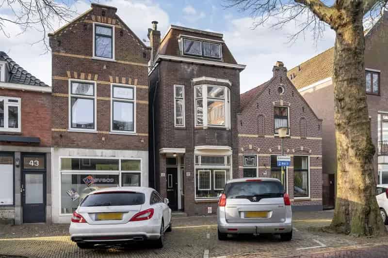 Sfeervolle 3-kamer Bovenwoning Vlaardingen 75m² Dakterras