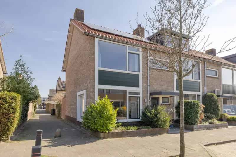 Geheel gemoderniseerde gezinswoning Hilversum 4 slaapkamers Energielabel A