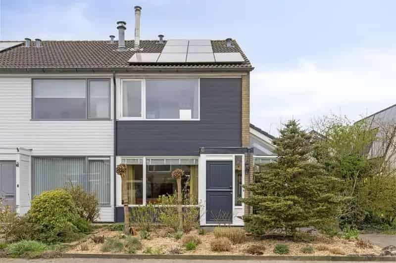 Instapklare Hoekwoning met Tuin 4 slaapkamers Energielabel A